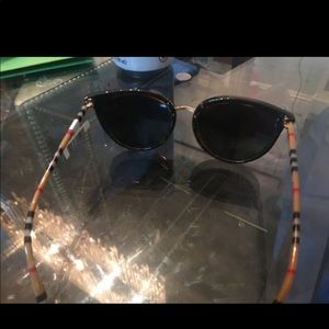 Burberry sunglasses